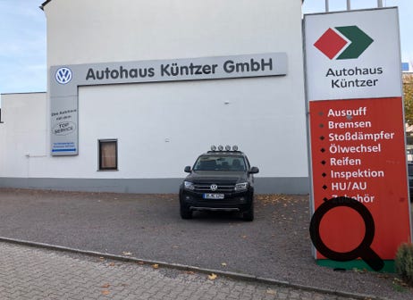 Einfahrt Autohaus Küntzer